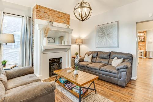 Merion Village Apartamento | Columbus Vacation Rental about 3 Mi to Downtown!