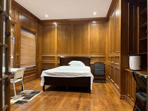 Thornhill Casa | Jimmy's house