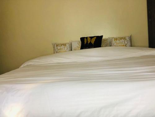 Kiambu Cama Y Desayuno | The Epic Ridge Studio Apartment