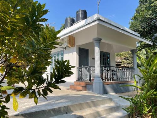 Varkala Casa | Boho Art Cottages