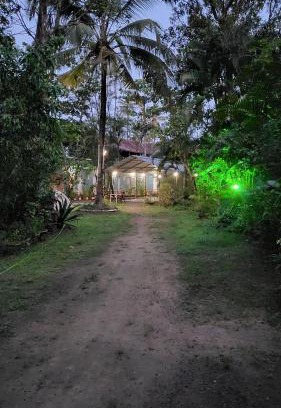 Kuzhuppilly Casa | Green Finch Lake View Garden Residency