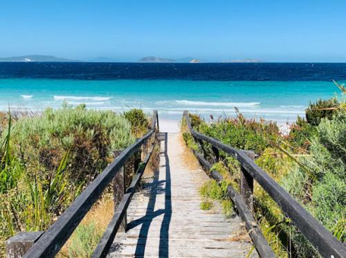 Goode Beach Otro | Goode Beach Pelican Glamping